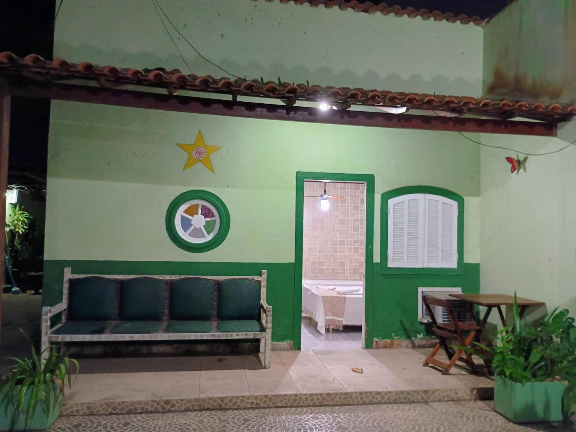 Quarto Triplo Básico